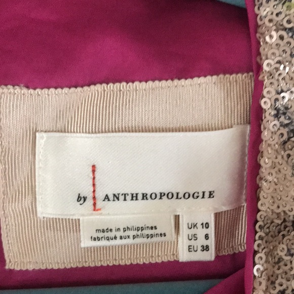 Perfect holiday top! - Picture 3 of 3